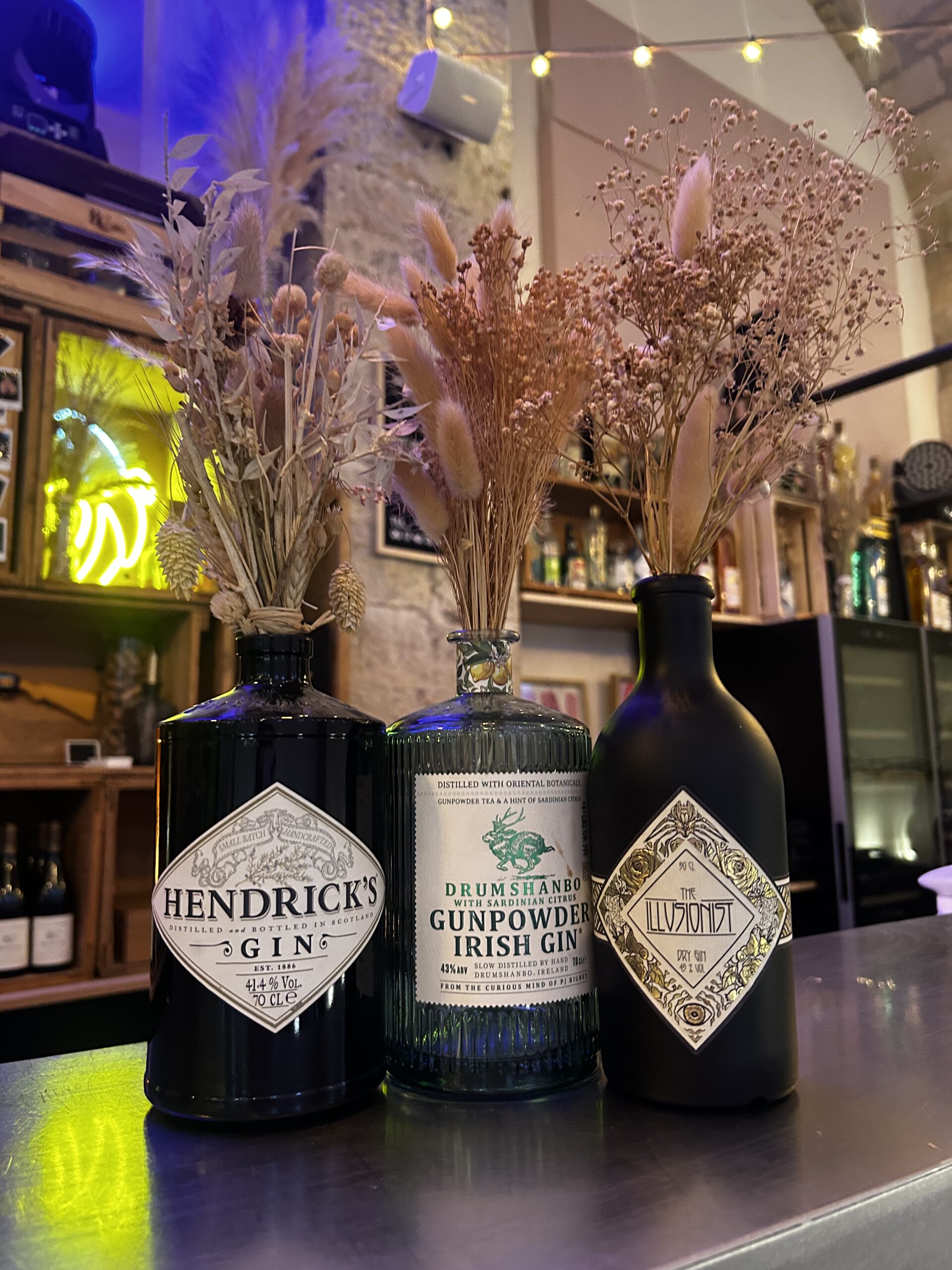 Décoration Bouteilles de Gin & fleurs séchées – Lot de 3 – Image 2